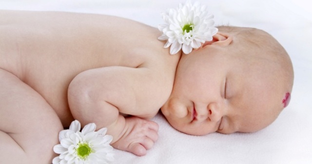 Капиллярная гемангиома у взрослых и новорожденных детей: фото, лечение, виды
