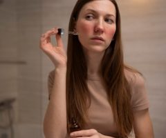 Диагностика и лечение себорейного дерматита: советы специалистов и рекомендации по уходу за кожей лица и тела